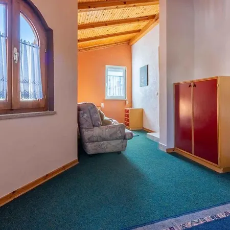 In 42252 Apartment *